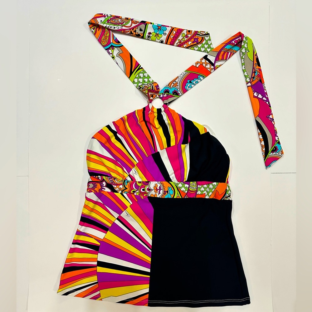RARE, NWOT, TRINA TURK SAMPLE HALTER STYLE TANKINI TOP SZ 6. UNIQUE COLORFUL